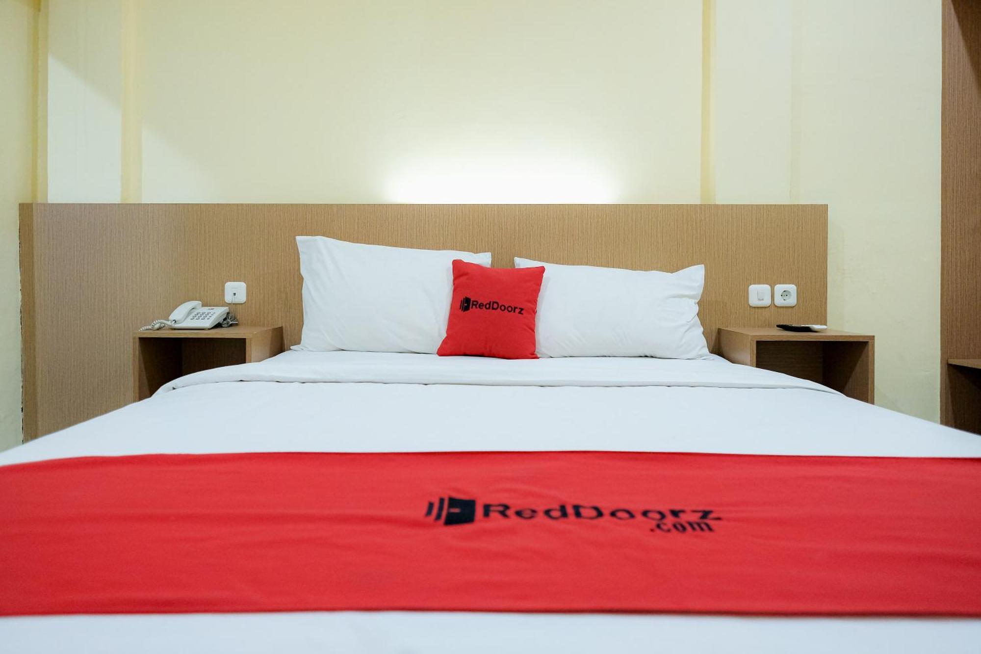Reddoorz At Hotel Mayang Sari 1 Jambi Exterior foto